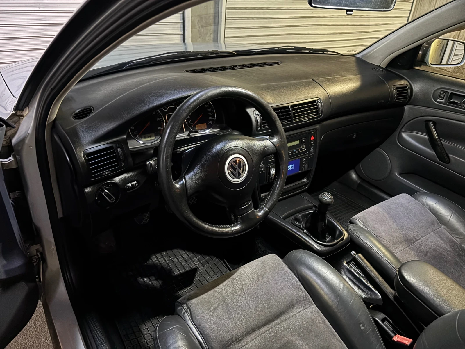 VW Passat 1.8 125   | Mobile.bg   12