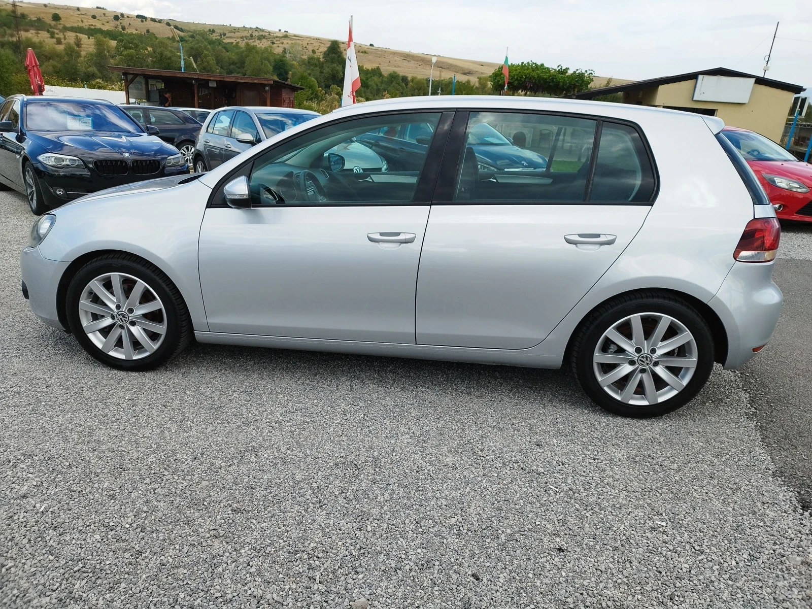 VW Golf 1.4I-АВТОМАТ HIGH-LINE - изображение 2