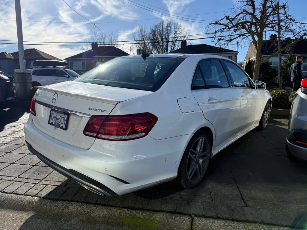 Mercedes-Benz E 250 BlueTEC * CARFAX * AMG LINE* ДИЗЕЛ - изображение 5