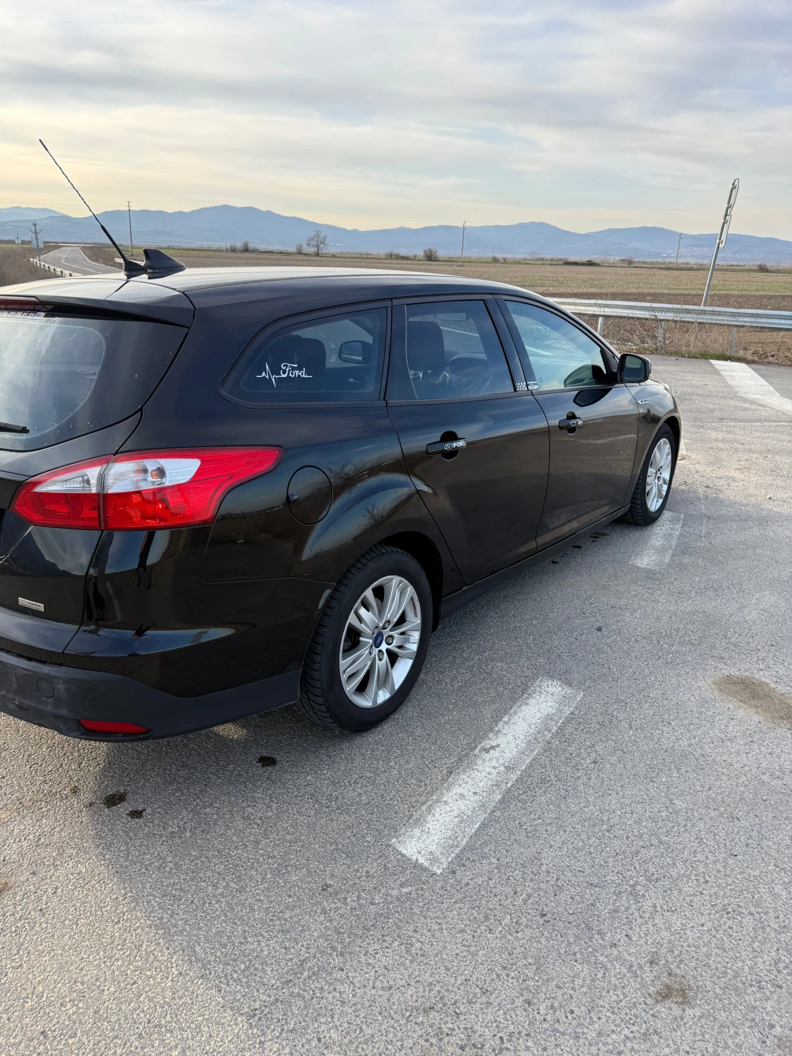 Ford Focus, снимка 6 - Автомобили и джипове - 53799234