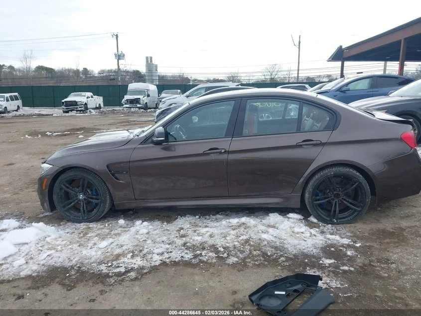 BMW M3, снимка 13 - Автомобили и джипове - 53895573