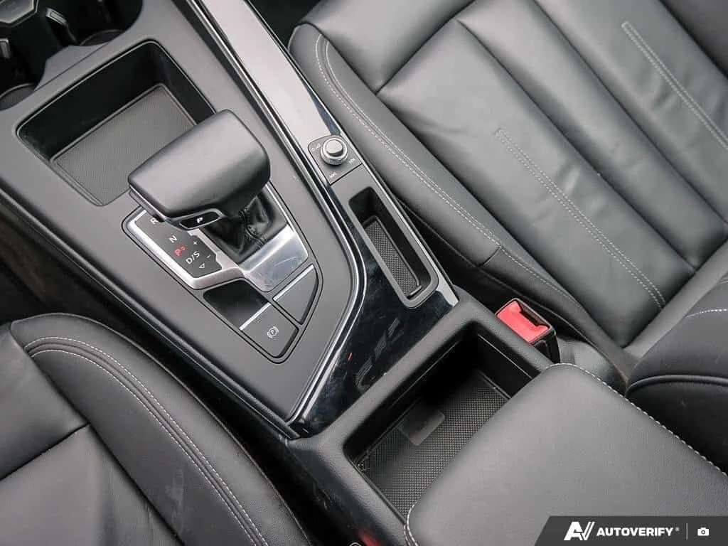 Audi A4 * 45 2.0T Komfort quattro 7sp S Tronic * CARFAX * , снимка 7 - Автомобили и джипове - 53951999