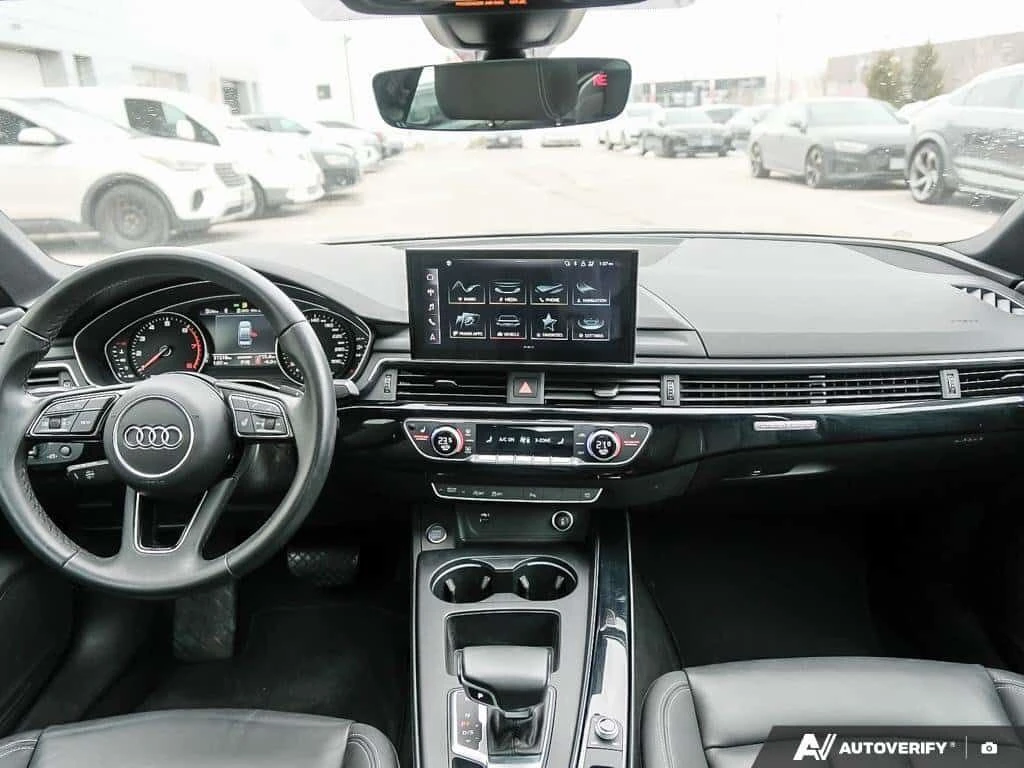 Audi A4 * 45 2.0T Komfort quattro 7sp S Tronic * CARFAX * , снимка 12 - Автомобили и джипове - 53951999