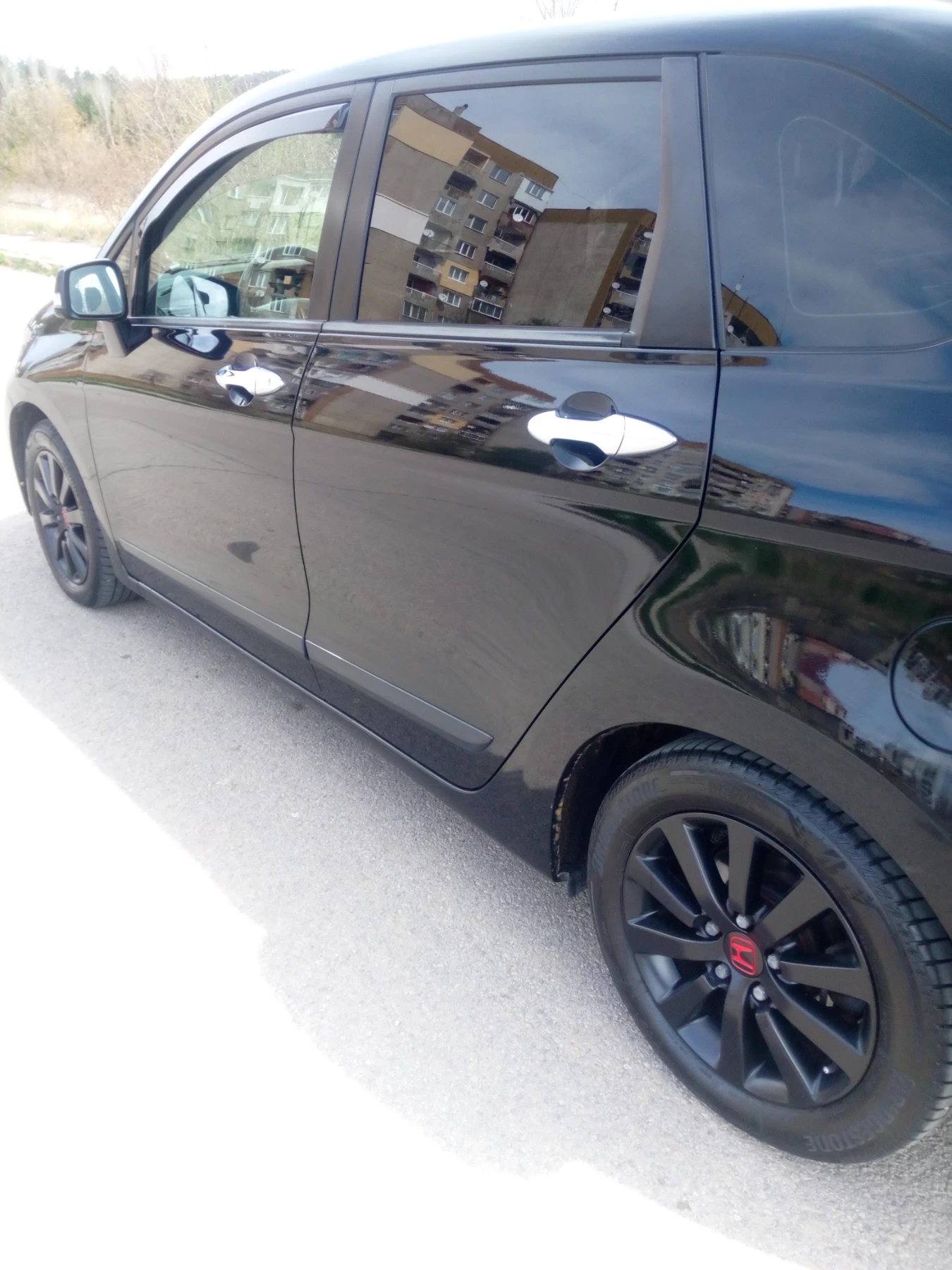 Honda Fr-v 1, 7, снимка 5 - Автомобили и джипове - 54131639