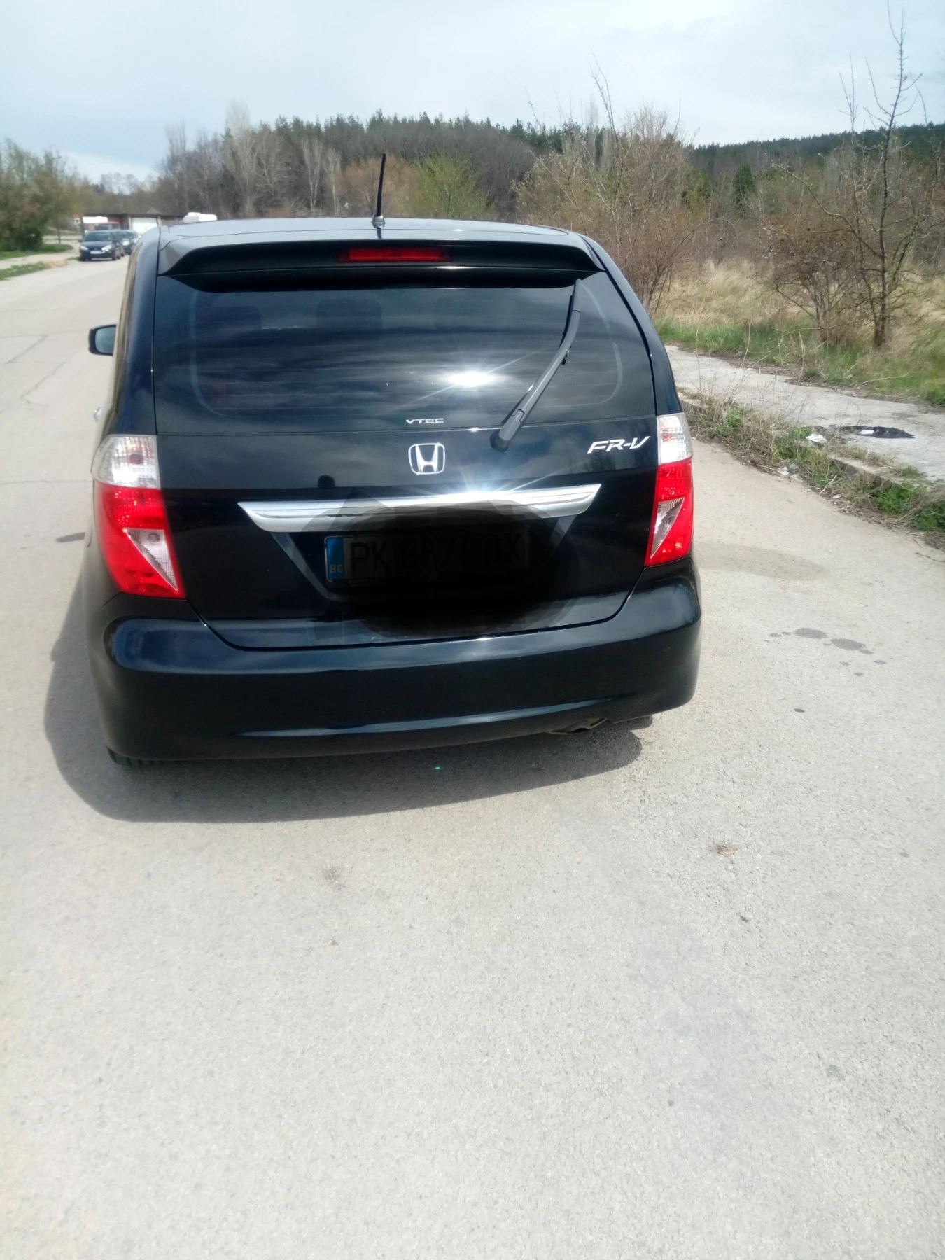 Honda Fr-v 1, 7, снимка 4 - Автомобили и джипове - 54131639