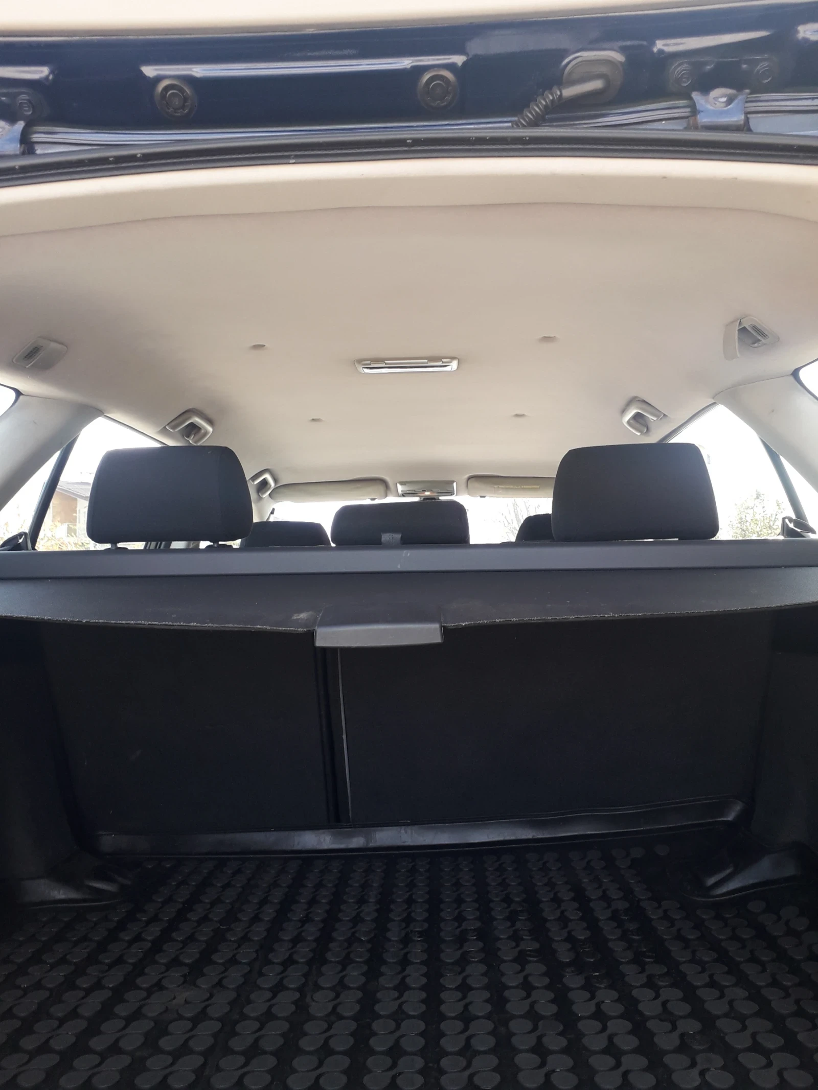 Toyota Avensis Лек Автомобил , снимка 9 - Автомобили и джипове - 54155787