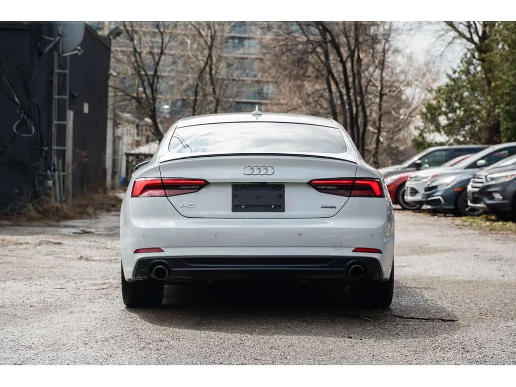 Audi A5 * Technik 45 TFSI quattro| NoAccident| S line| 360, снимка 6 - Автомобили и джипове - 54255253