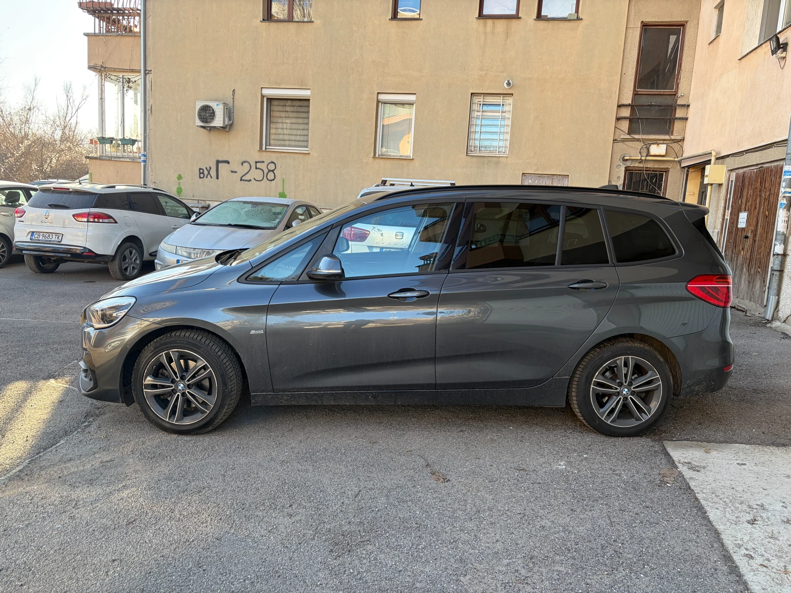 BMW 2 Gran Tourer 218i, снимка 2 - Автомобили и джипове - 54270612