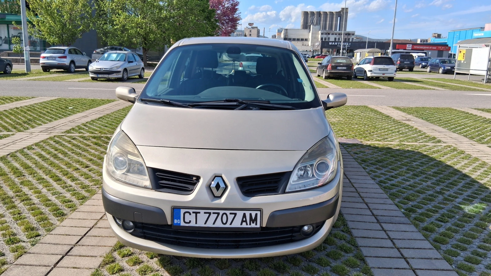 Renault Scenic, снимка 2 - Автомобили и джипове - 54348035