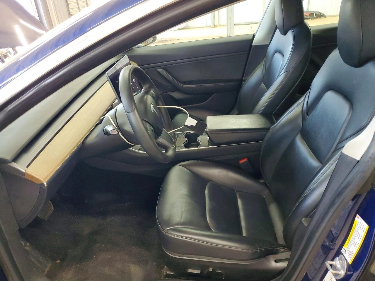 Tesla Model 3, снимка 7 - Автомобили и джипове - 54395813
