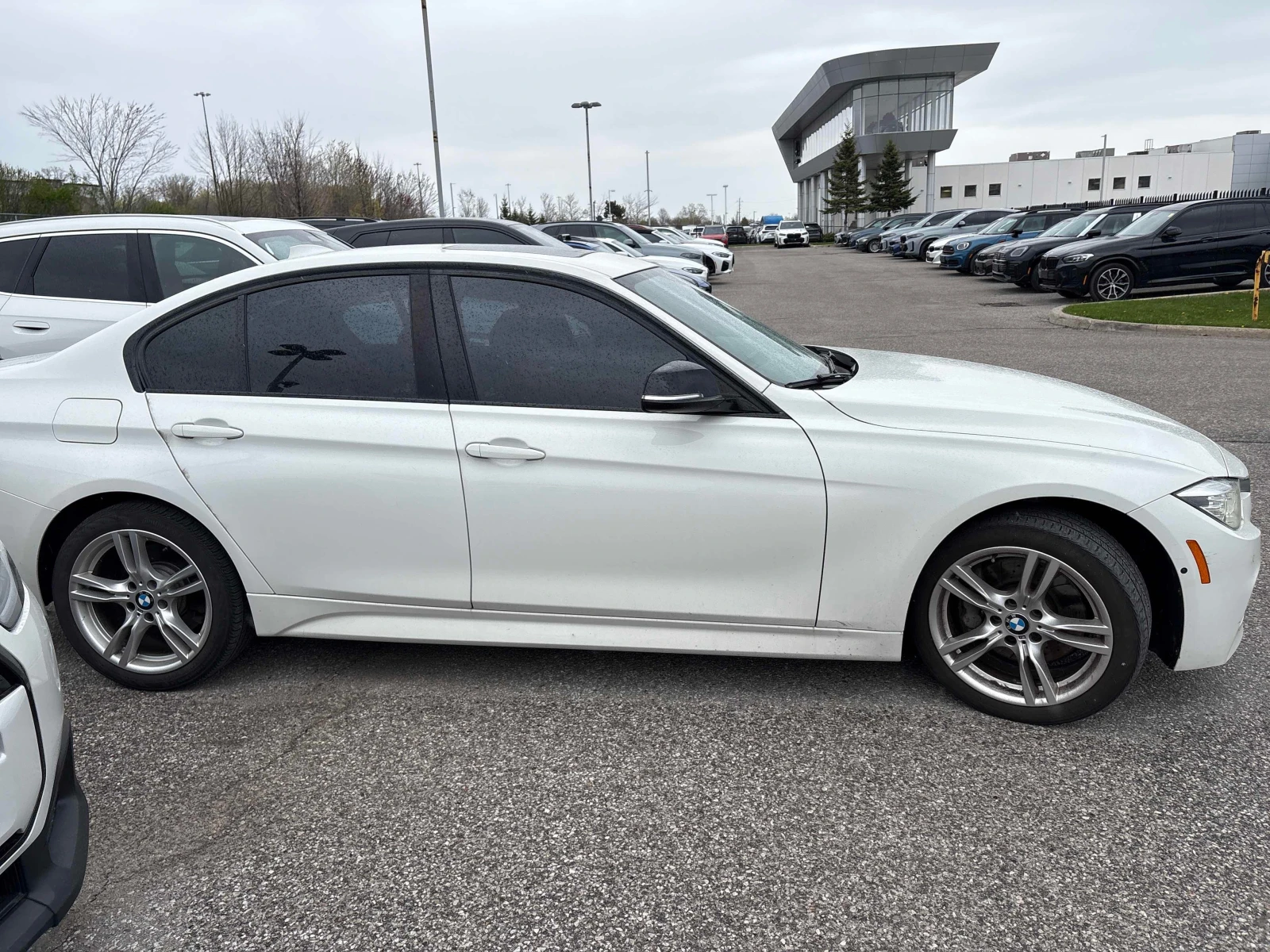 BMW 330 2.0L 4cyl AWD | Mobile.bg � ����������� 3