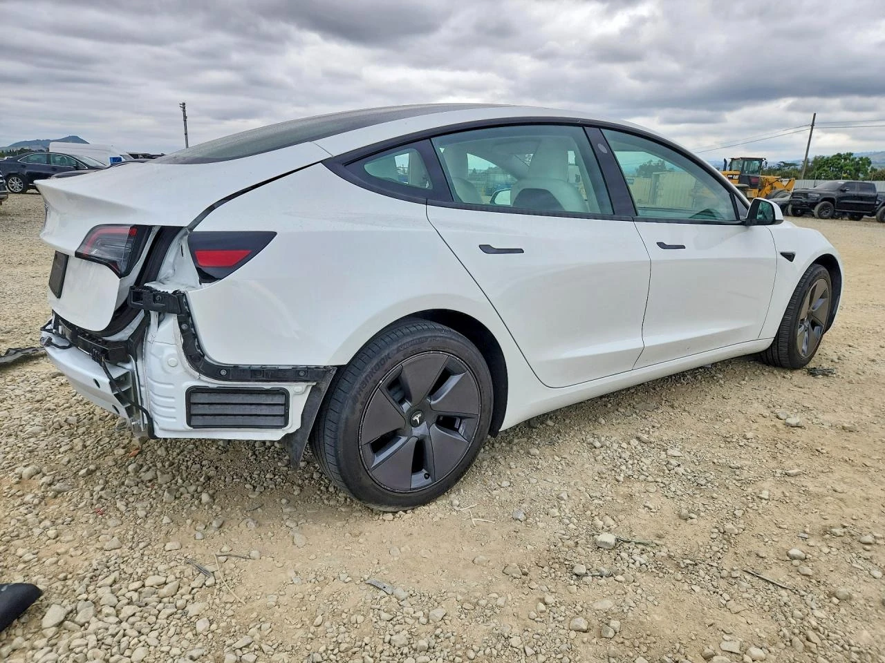Tesla Model 3, снимка 4 - Автомобили и джипове - 54624043