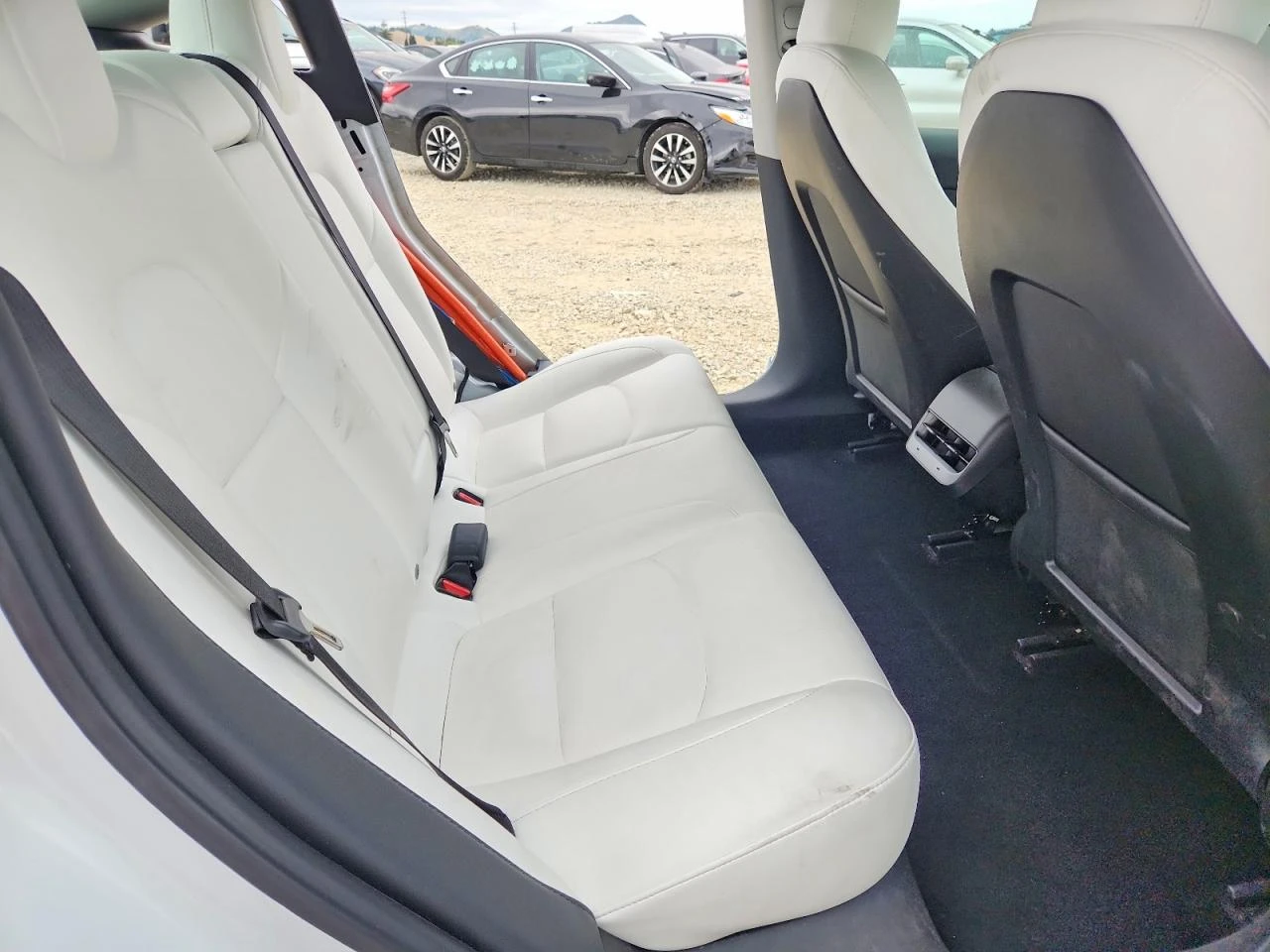 Tesla Model 3, снимка 10 - Автомобили и джипове - 54624043