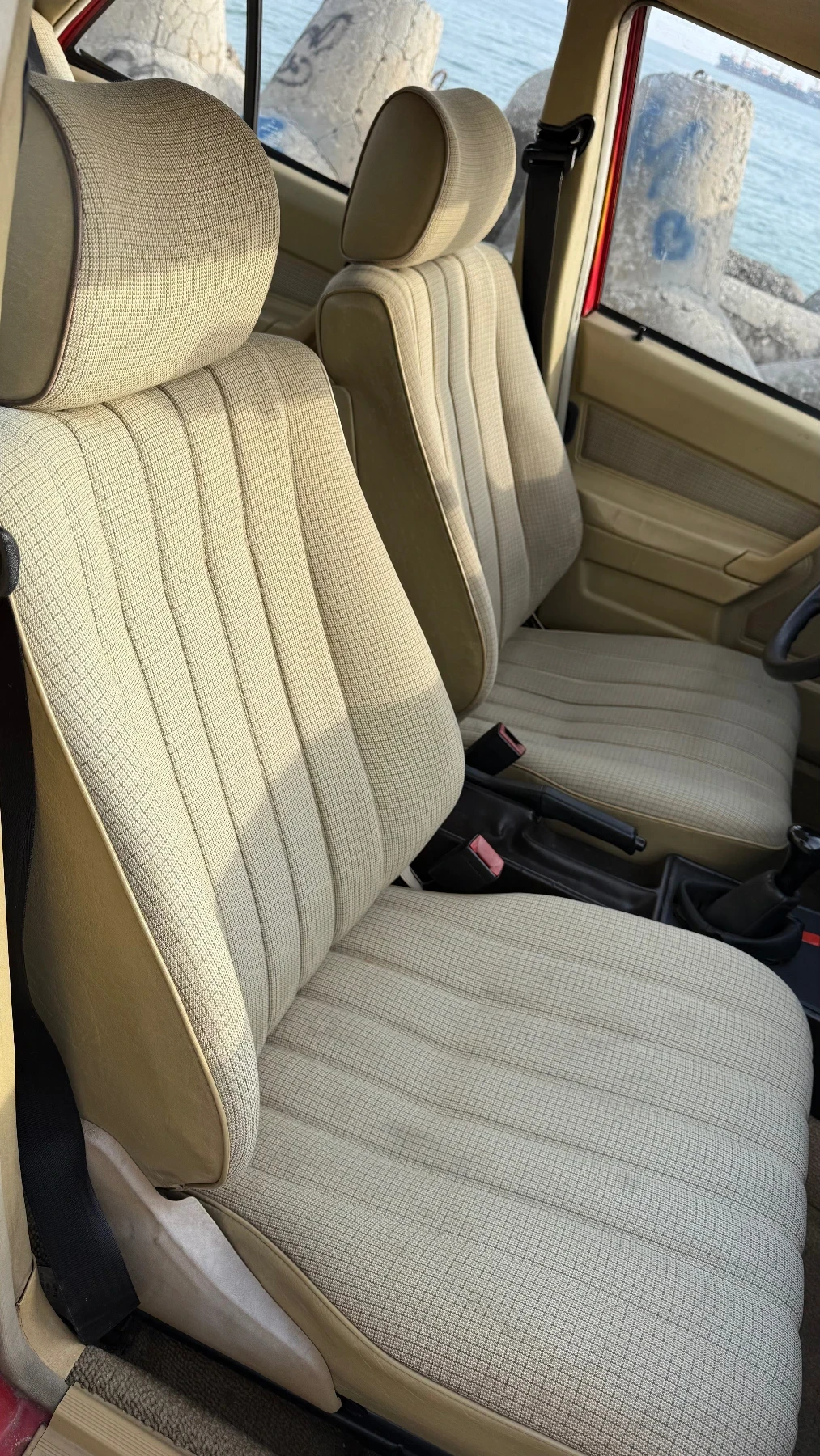 Mercedes-Benz 190 190е 2.0 Бензин, снимка 15 - Автомобили и джипове - 54751172