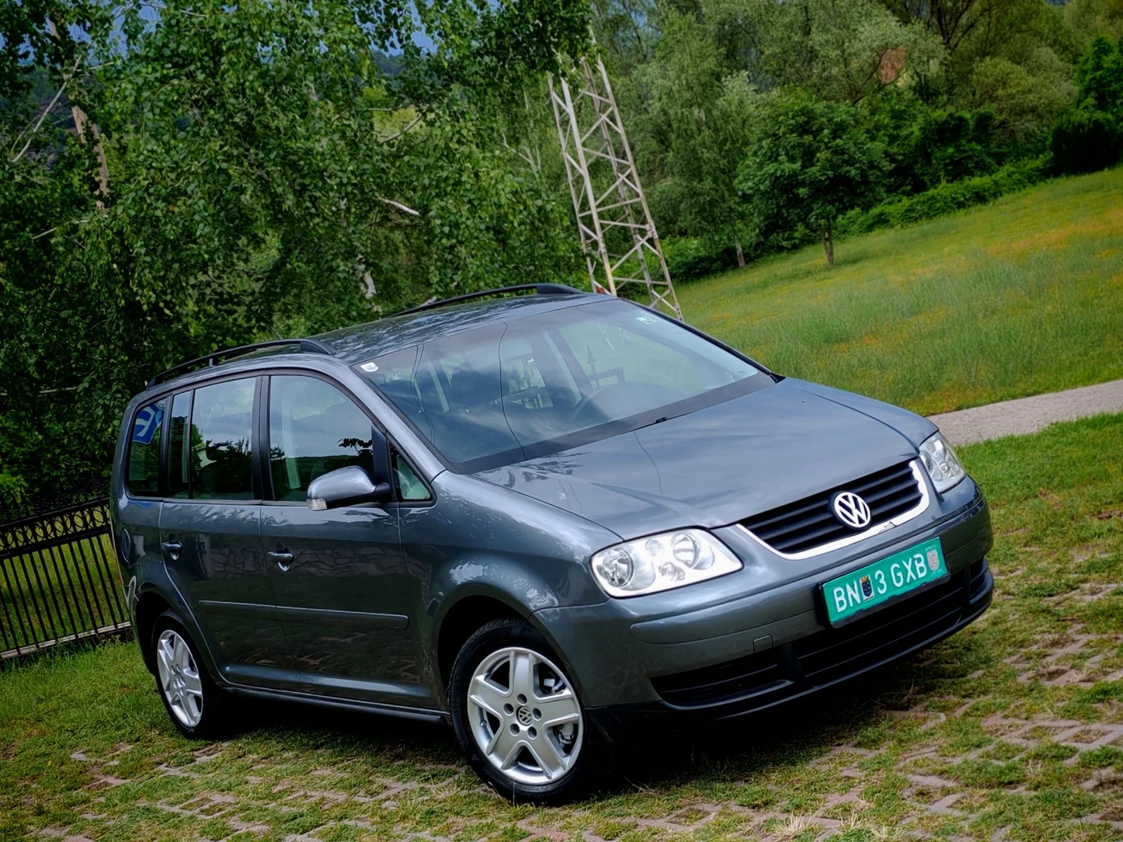 VW Touran 1.9TDI(101)* 6-СКОРОСТИ* КЛИМАТРОНИК* НОВ ВНОС* 