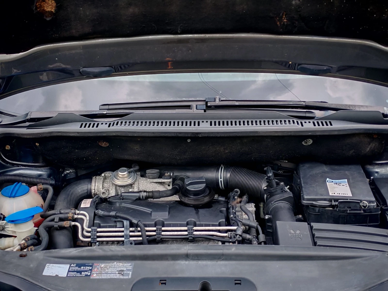 VW Touran 1.9TDI(101)* 6-СКОРОСТИ* КЛИМАТРОНИК* НОВ ВНОС* , снимка 16 - Автомобили и джипове - 54802321