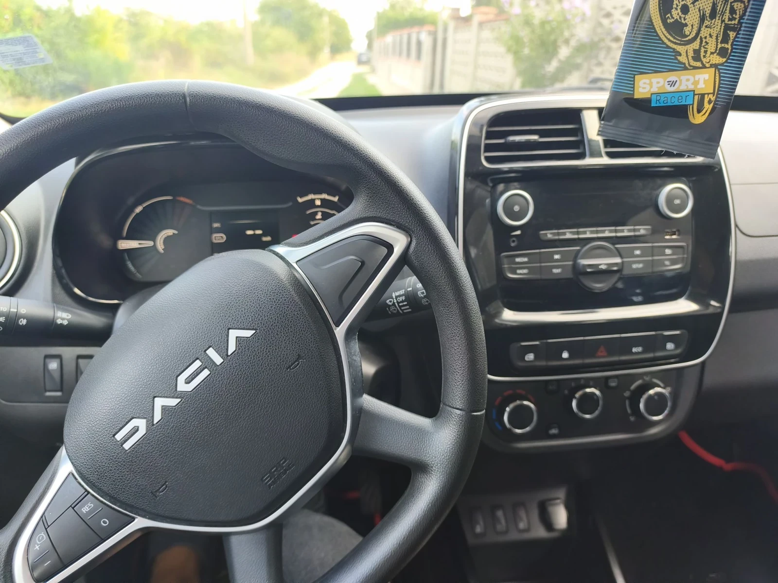 Dacia Spring 28 kw, снимка 8 - Автомобили и джипове - 56302935