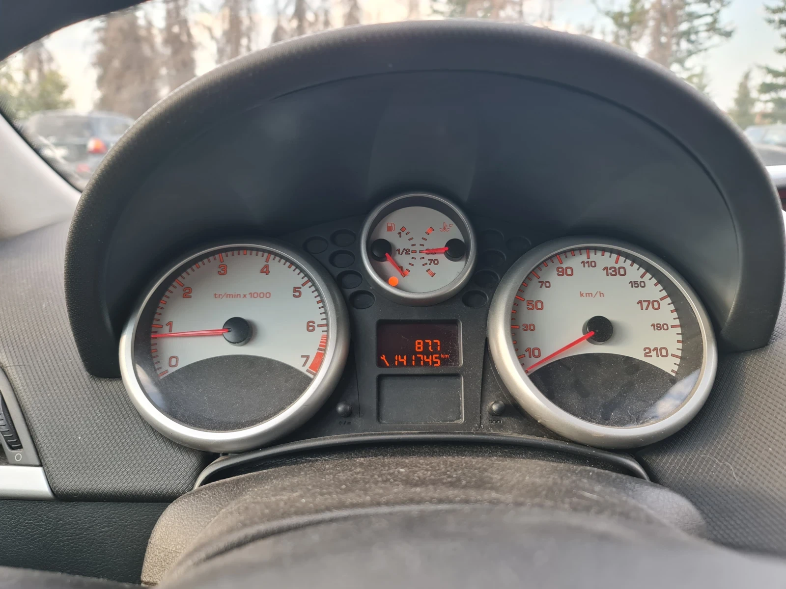 Peugeot 207, снимка 9 - Автомобили и джипове - 55904305