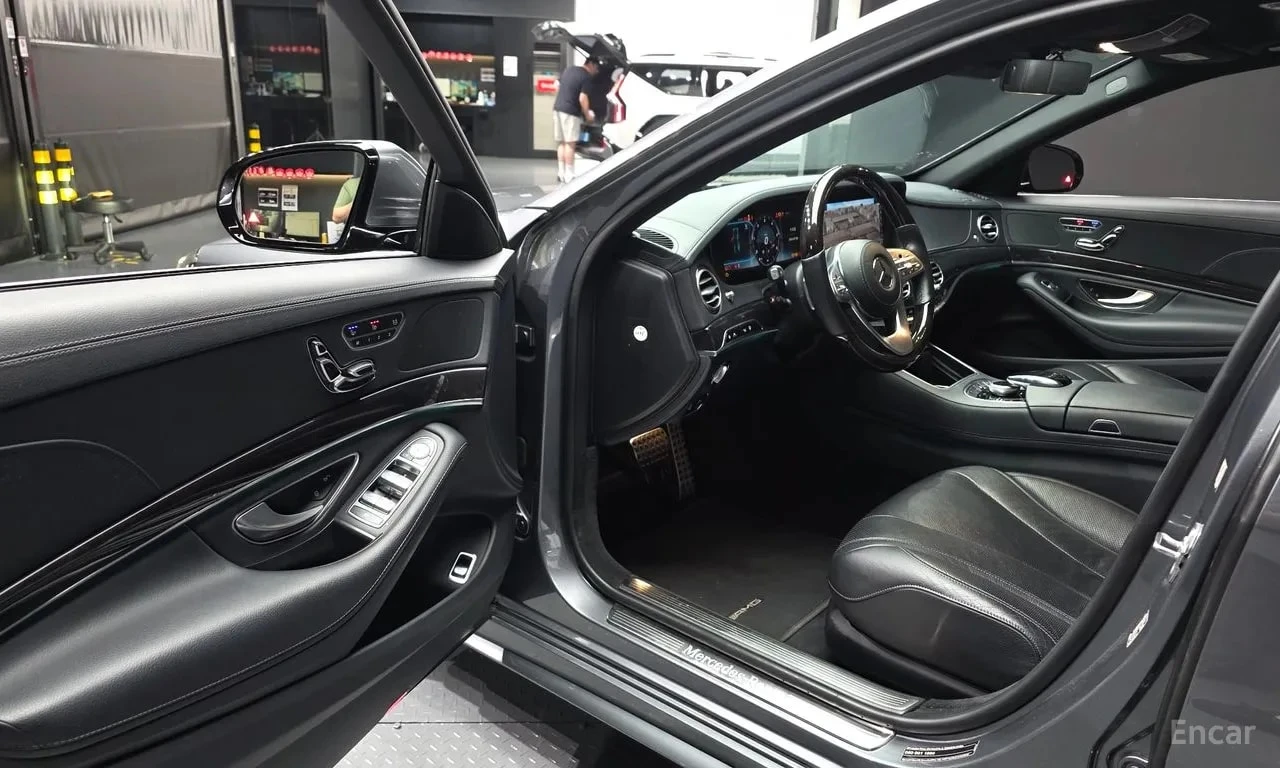 Mercedes-Benz S 350 d 4MATIC AMG Line* ПАНО* ОБДУХВАНЕ* 360* , снимка 10 - Автомобили и джипове - 56018813