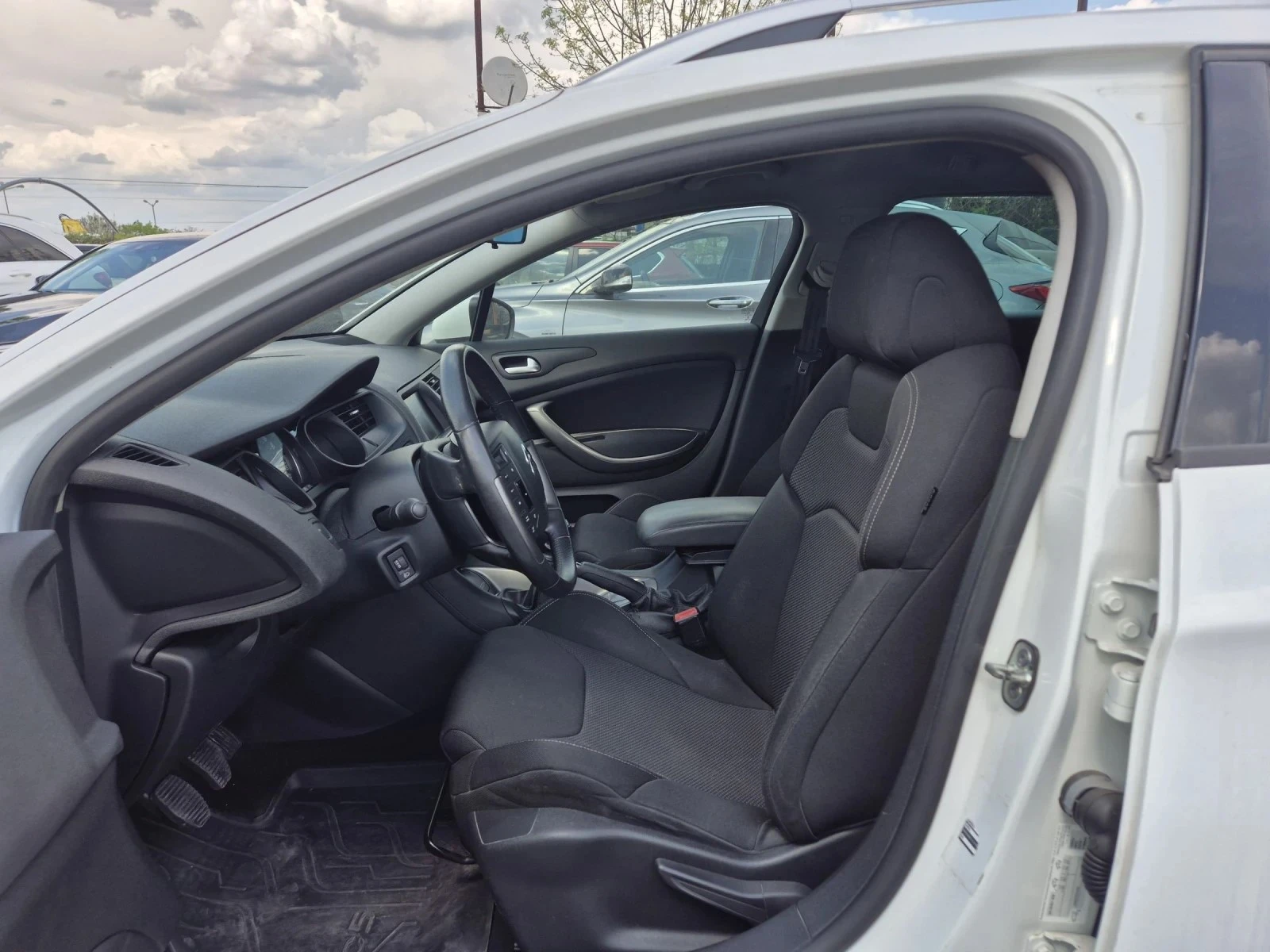 Citroen C5 2.0 HDI, снимка 6 - Автомобили и джипове - 56124816