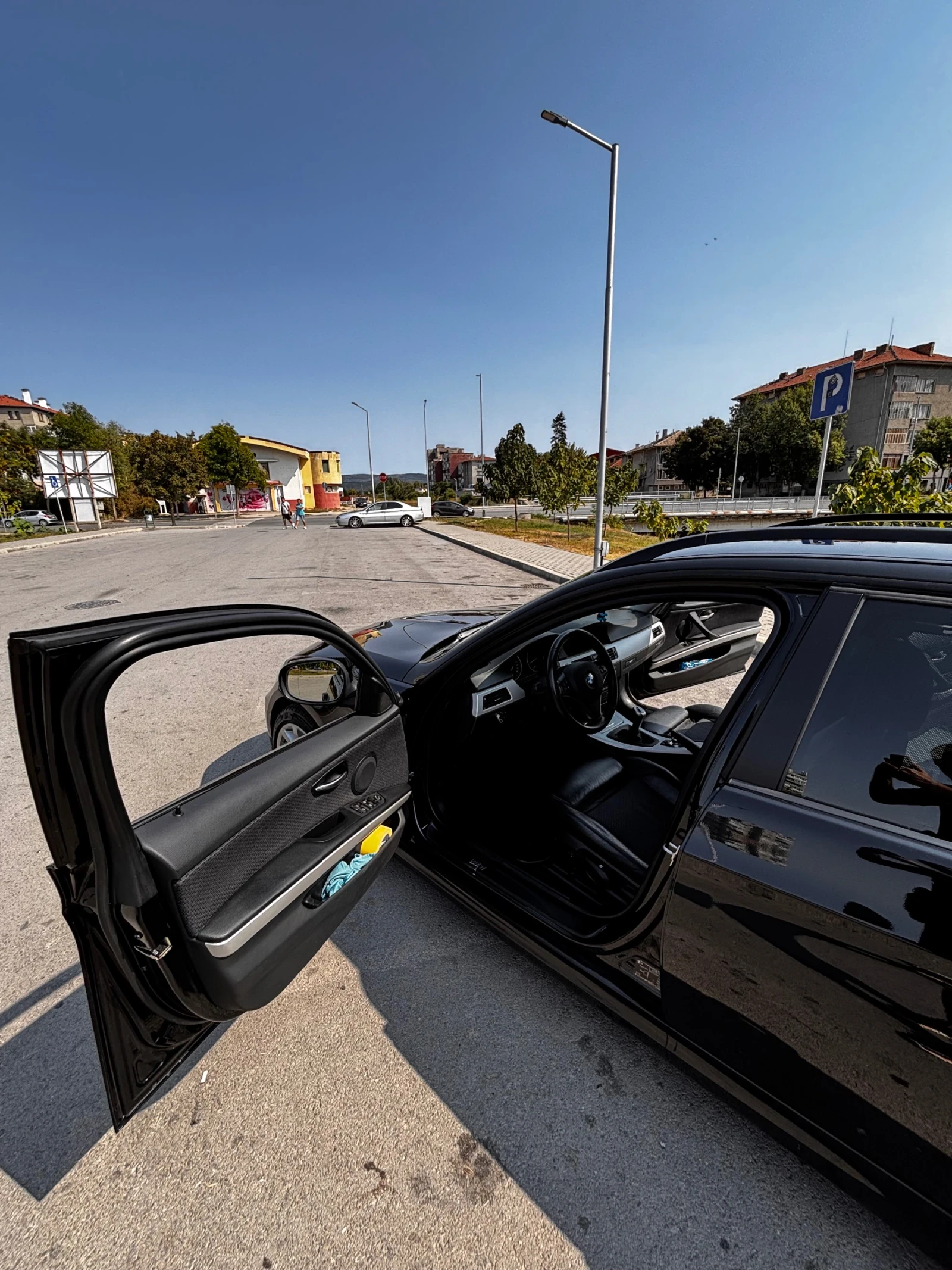 BMW 320 LCI, снимка 11 - Автомобили и джипове - 56168863