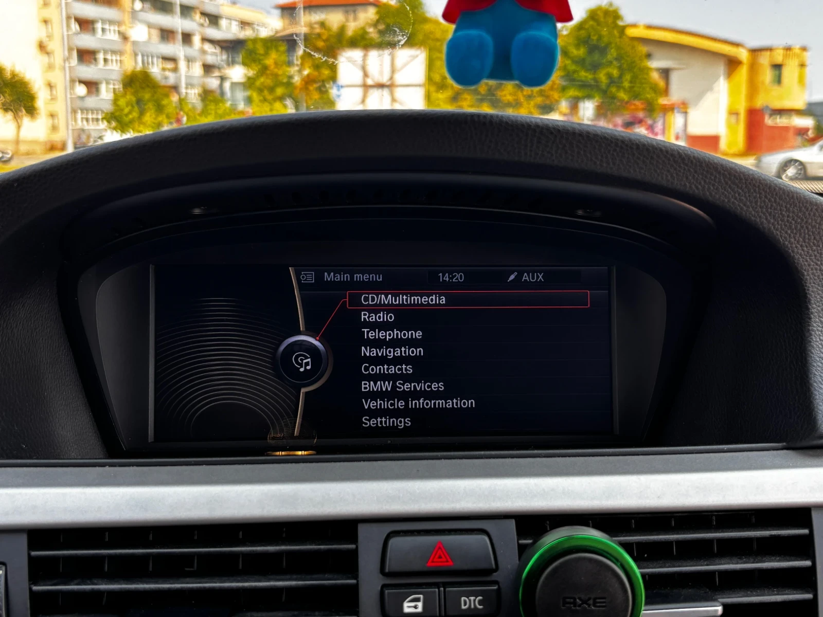 BMW 320 LCI, снимка 16 - Автомобили и джипове - 56168863