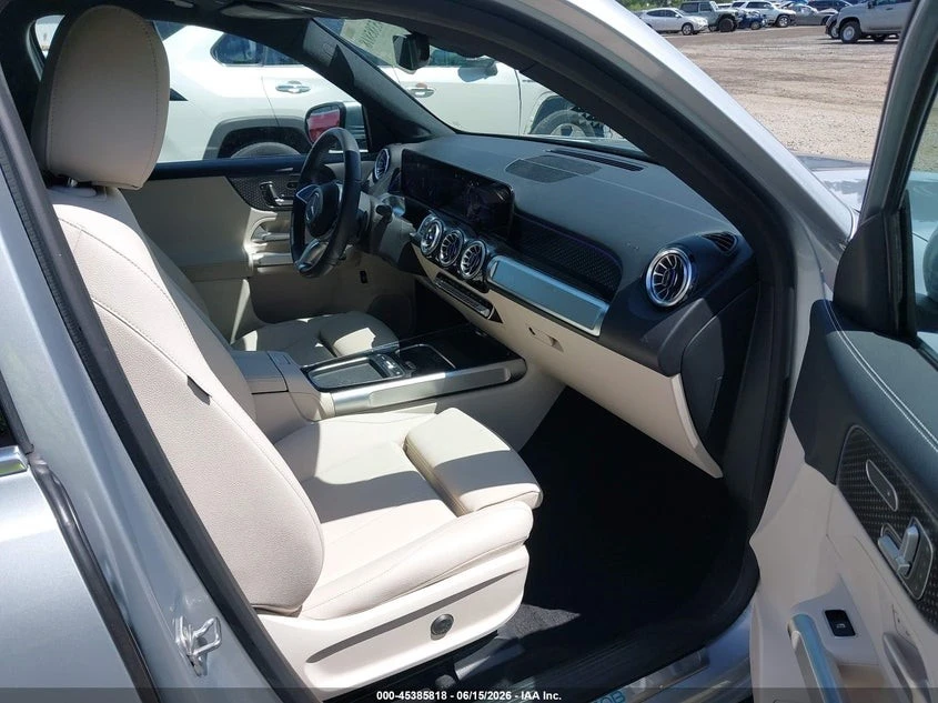 Mercedes-Benz EQB 300* 4MATIC* КОЖА* ПОДГРЕВ* ПАНО* КАМЕРА* , снимка 16 - Автомобили и джипове - 56203863