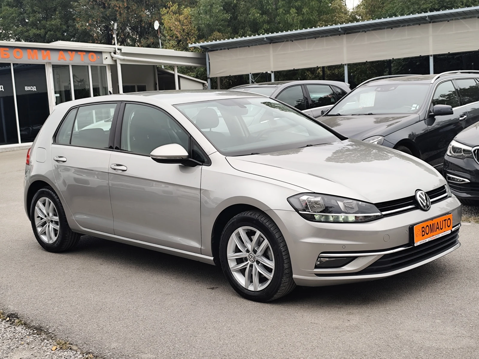 VW Golf 7* 1.6TDi/EURO6D/FACE/LED/APP-CONNECT/CARPLAY, снимка 3 - Автомобили и джипове - 56224502