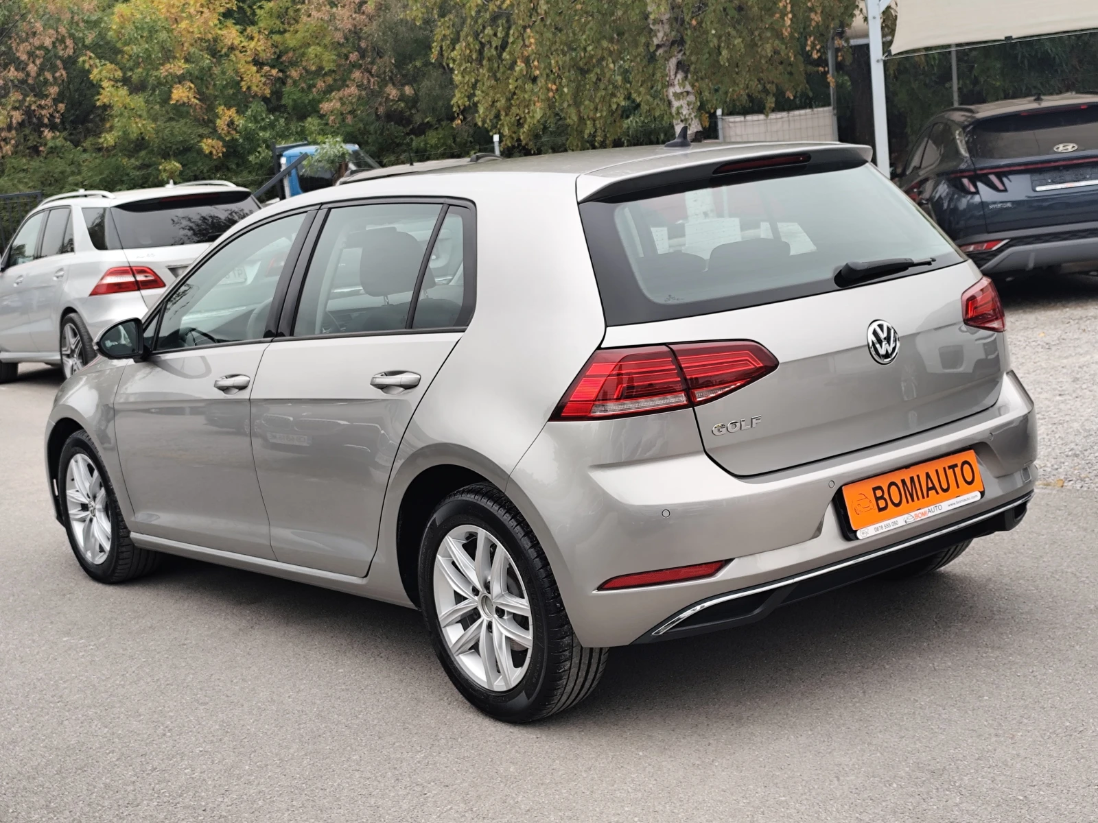 VW Golf 7* 1.6TDi/EURO6D/FACE/LED/APP-CONNECT/CARPLAY, снимка 6 - Автомобили и джипове - 56224502