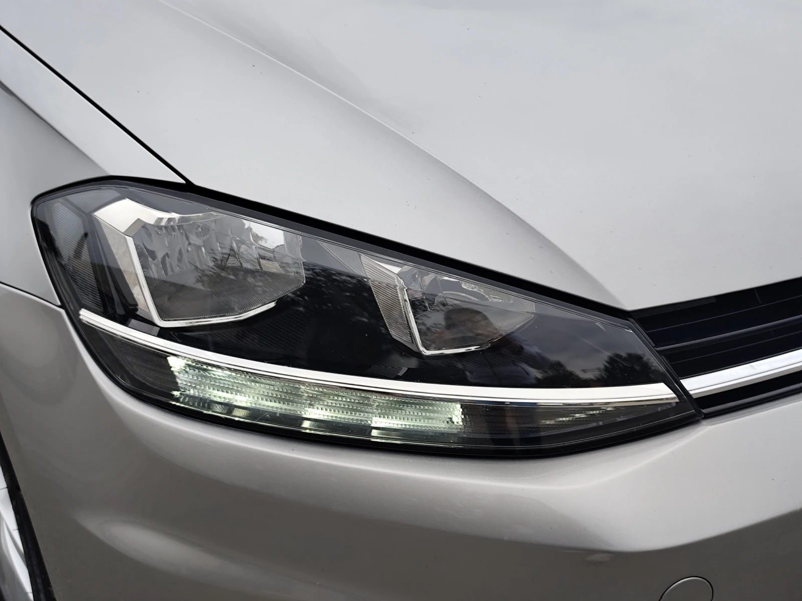 VW Golf 7* 1.6TDi/EURO6D/FACE/LED/APP-CONNECT/CARPLAY, снимка 16 - Автомобили и джипове - 56224502