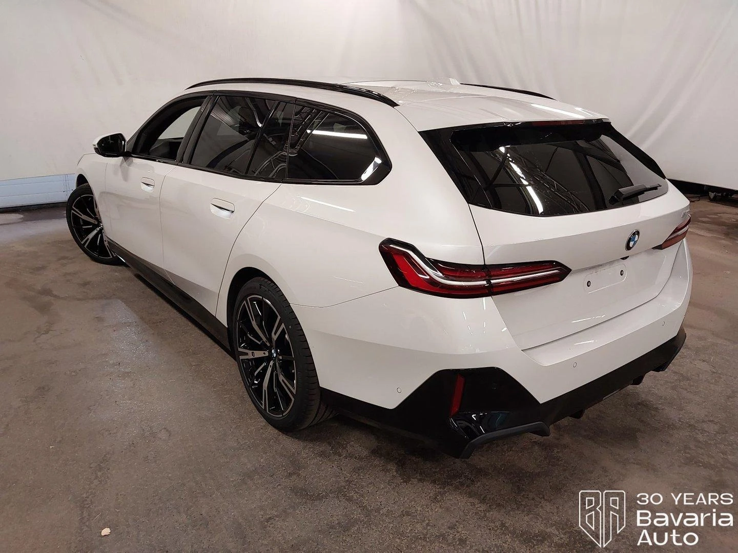 BMW 520 d Touring Steptronic, снимка 2 - Автомобили и джипове - 56439819