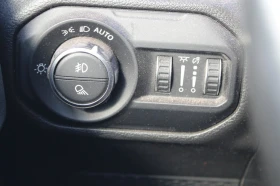 Jeep Gladiator  Sport S Crew Cab 4WD, снимка 13