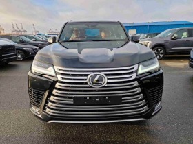 Lexus Lx 600/ VIP SEATS/ LED/ HEAD UP/ MASSAGE/ 360/ PANO/, снимка 2 - Автомобили и джипове - 43512915