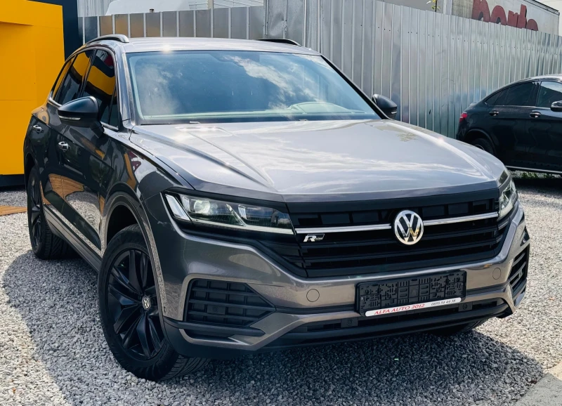 VW Touareg 3.0d/R-LINE/EXCLUSIVE/КАМЕРА+ САМОПАРК+ ДИТРОНИК//, снимка 5 - Автомобили и джипове - 47031072