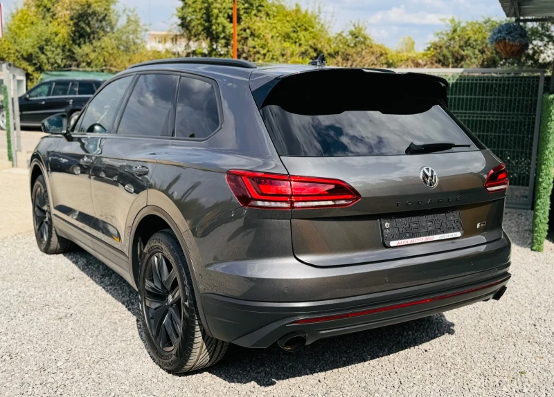 VW Touareg КАПАРИРАНА///, снимка 8 - Автомобили и джипове - 47031072