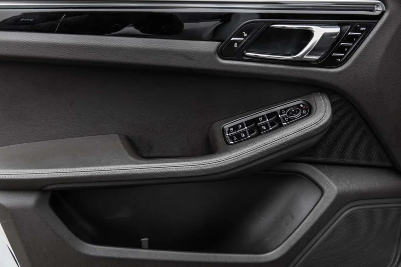 Porsche Macan * S * CARFAX * ЦЕНА ДО БГ, снимка 15 - Автомобили и джипове - 53075383