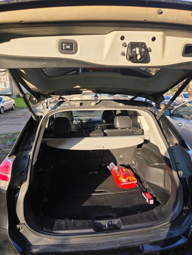 Nissan X-trail 1.6dCi, снимка 12 - Автомобили и джипове - 53262062