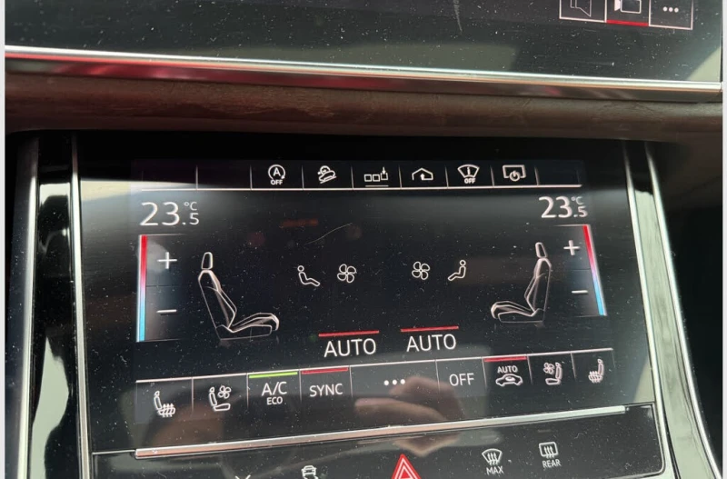 Audi Q8 Technik* 55TFSI* Quattro* АвтоКредит* (ЦЕНА ДО БГ), снимка 9 - Автомобили и джипове - 53459238