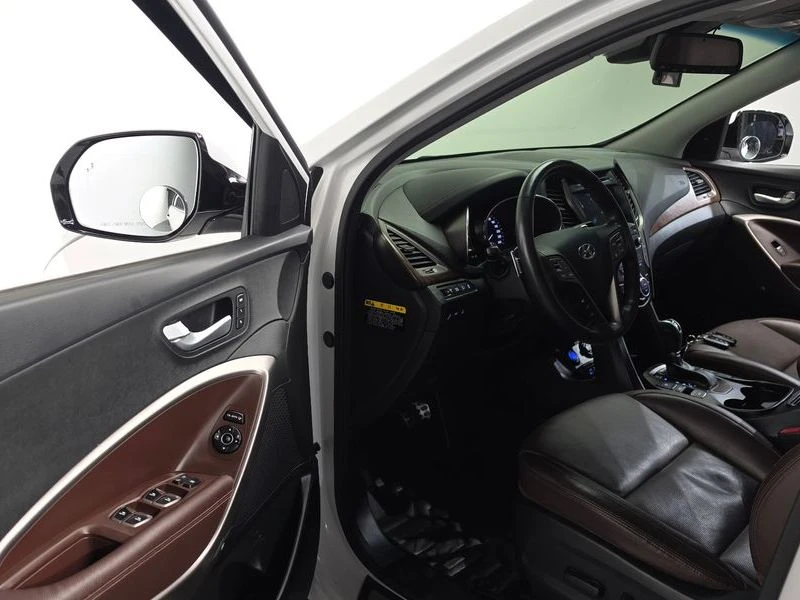 Hyundai Santa fe Gasoline 2.0 Turbo 2WD| 240к.с.| ВКЛ.ТЕХНОТЕСТ, снимка 10 - Автомобили и джипове - 55432366