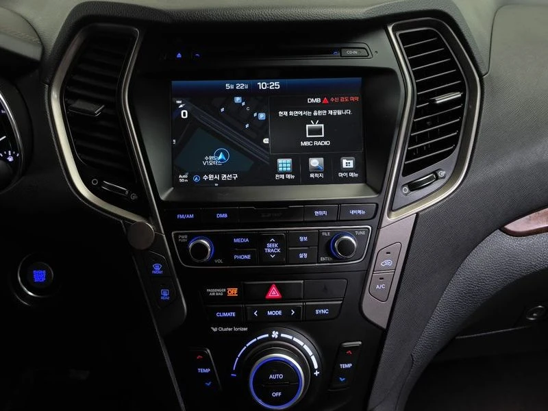 Hyundai Santa fe Gasoline 2.0 Turbo 2WD| 240к.с.| ВКЛ.ТЕХНОТЕСТ, снимка 13 - Автомобили и джипове - 55432366