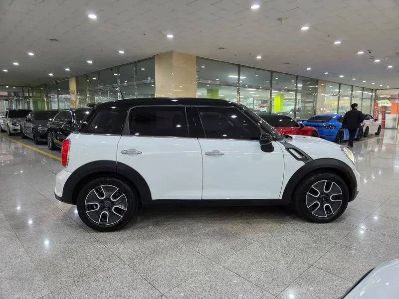 Mini Countryman Basic 1St Generation, снимка 5 - Автомобили и джипове - 56116154