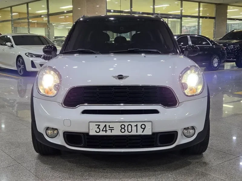 Mini Countryman Basic 1St Generation, снимка 2 - Автомобили и джипове - 56116154