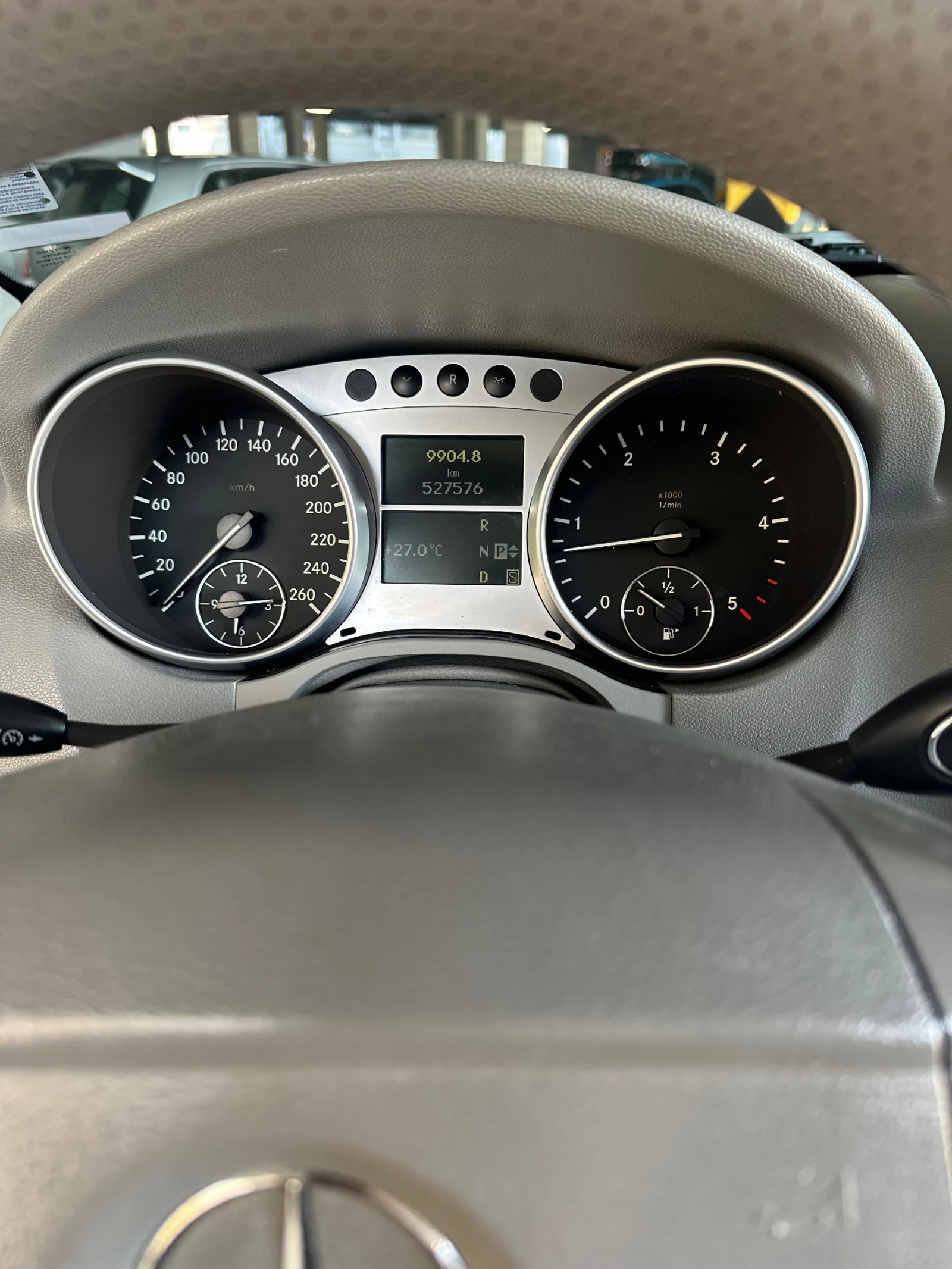 Mercedes-Benz ML 320 Sport - изображение 10
