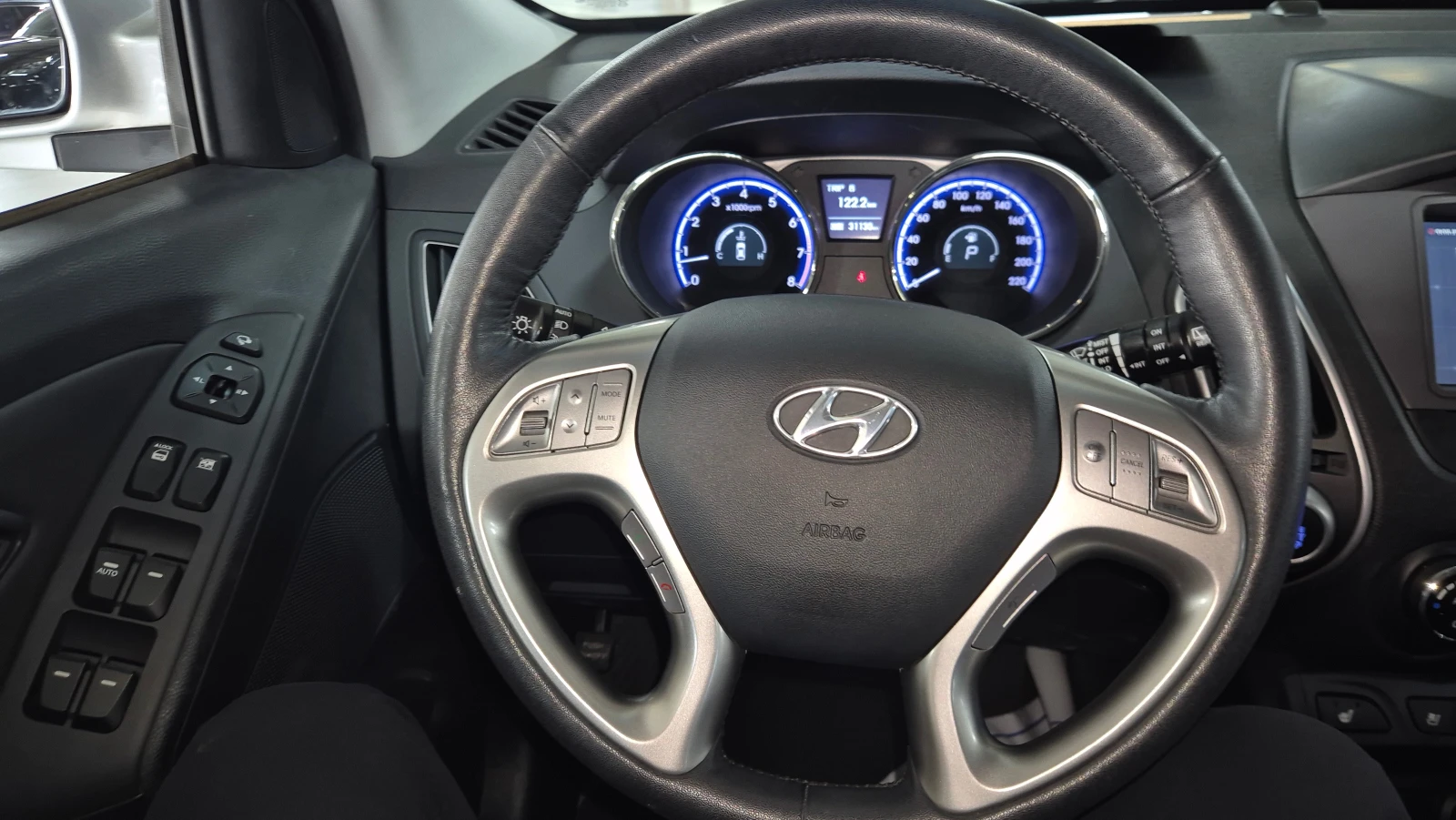 Hyundai IX35 2.0i  2.  | Mobile.bg   12