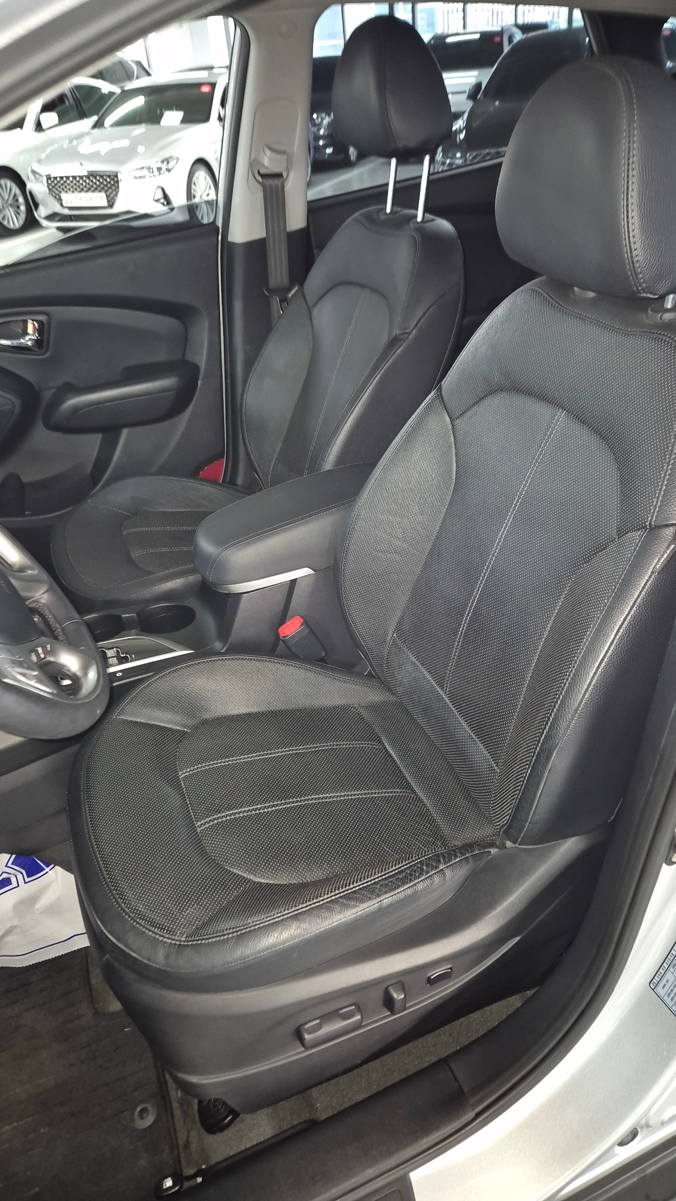 Hyundai IX35 2.0i  2.  | Mobile.bg   10