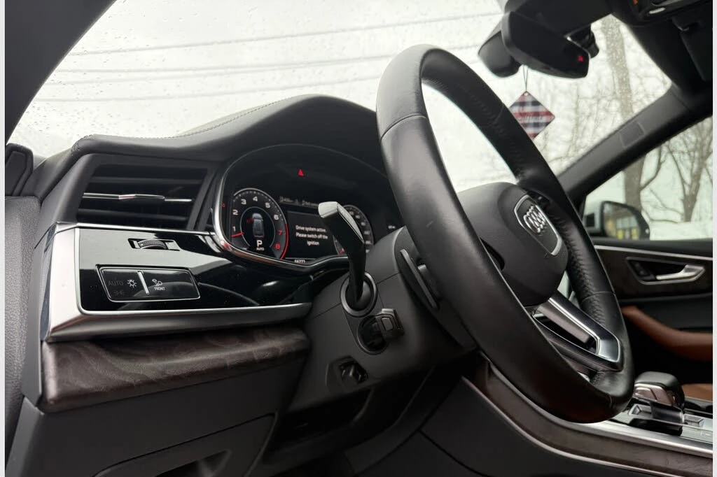 Audi Q8 Technik* 55TFSI* Quattro* АвтоКредит* (ЦЕНА ДО БГ) - изображение 5