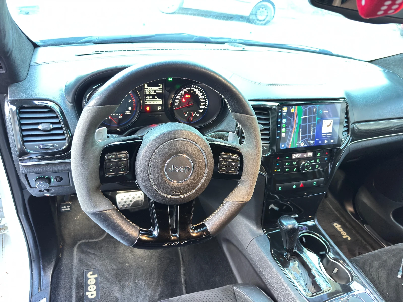 Jeep Grand cherokee SRT, снимка 8 - Автомобили и джипове - 53829159