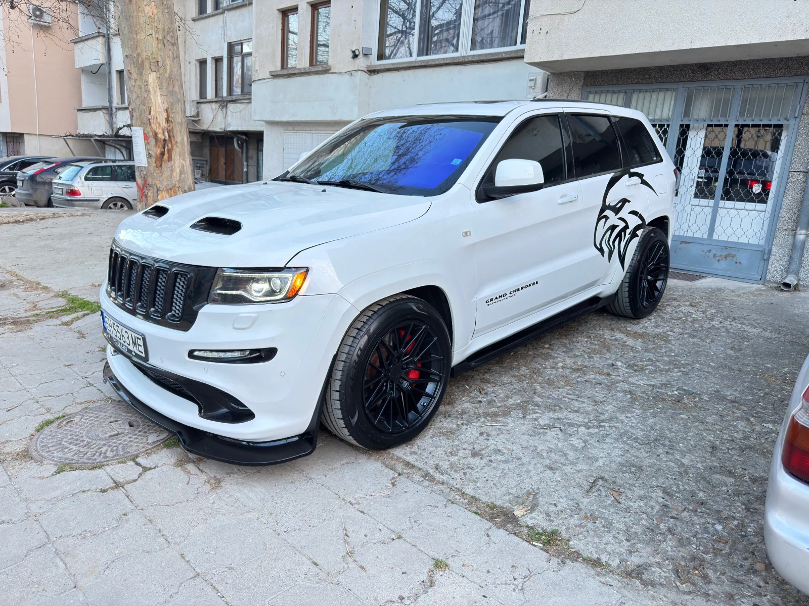 Jeep Grand cherokee SRT, снимка 3 - Автомобили и джипове - 53829159