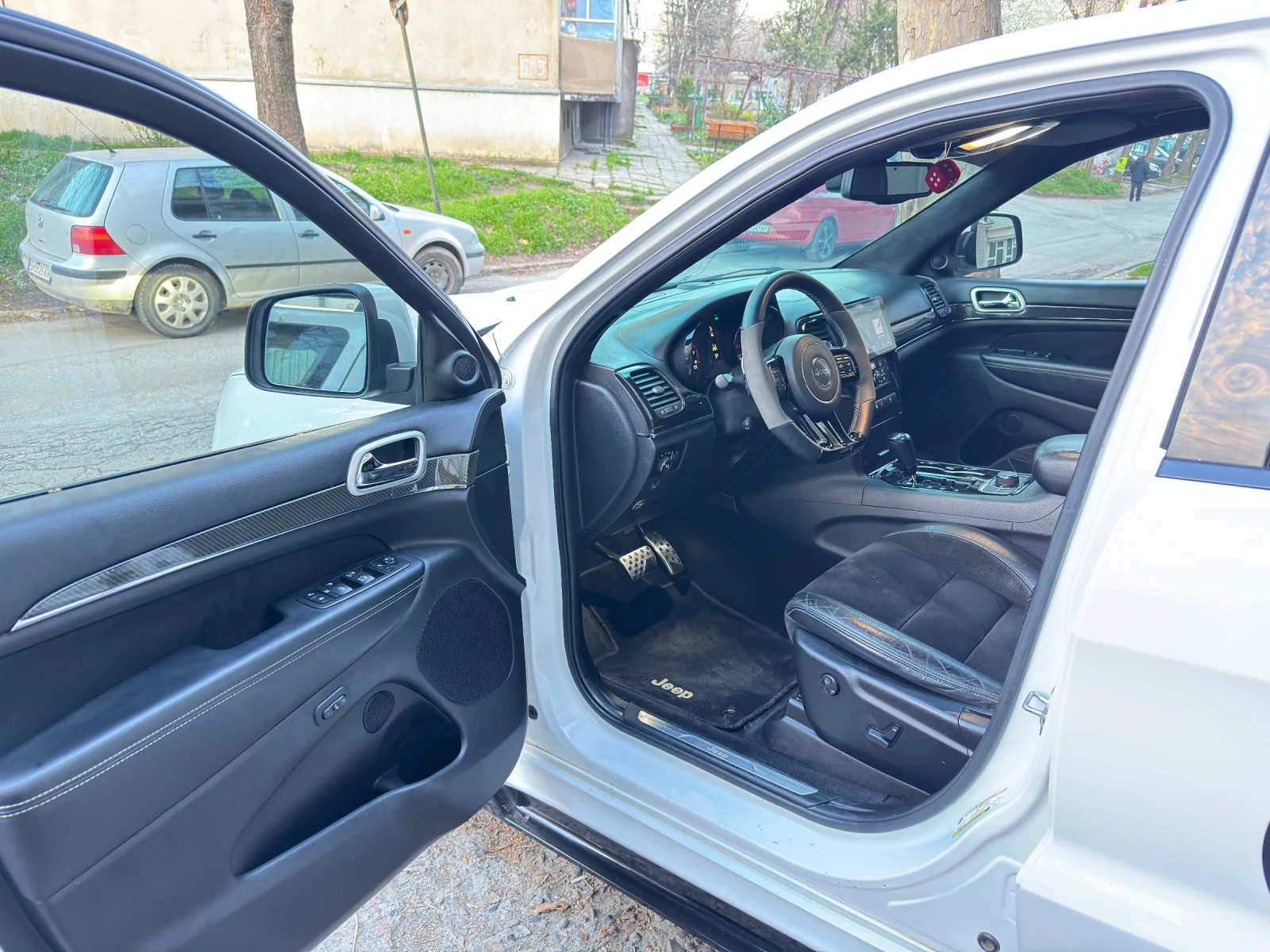 Jeep Grand cherokee SRT, снимка 9 - Автомобили и джипове - 53829159