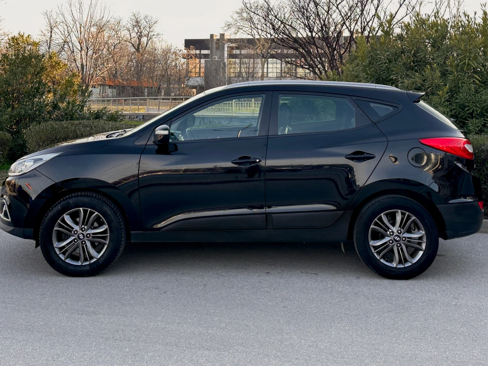 Hyundai IX35 XPOSSIBLE 1.7 CRDI НОВ ВНОС, снимка 5 - Автомобили и джипове - 53828941